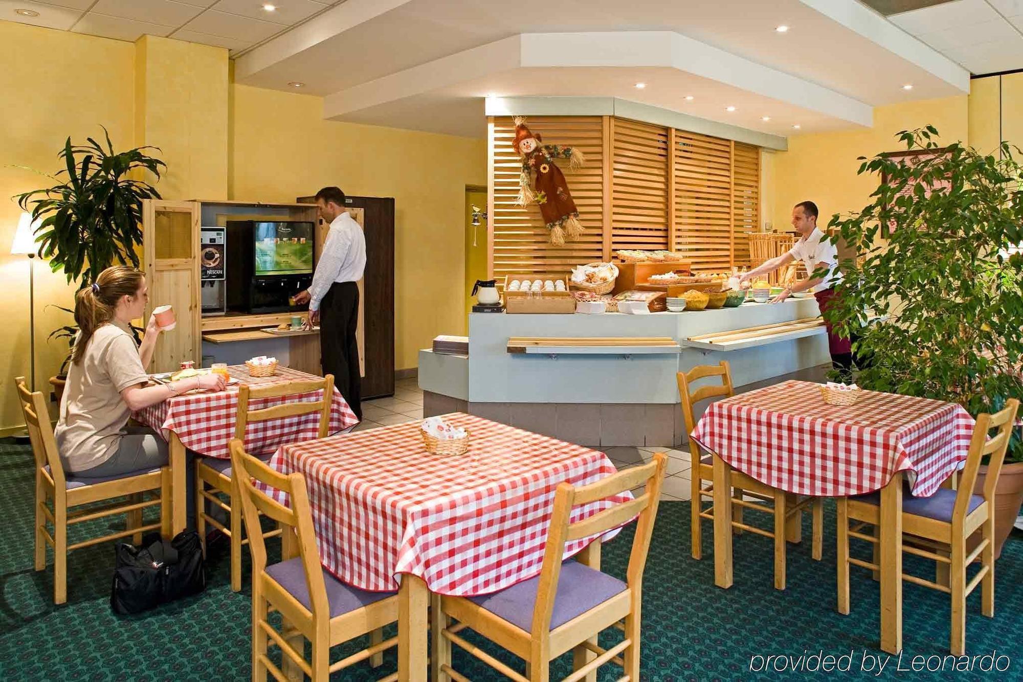 Ibis Archamps Porte De Geneve エクステリア 写真