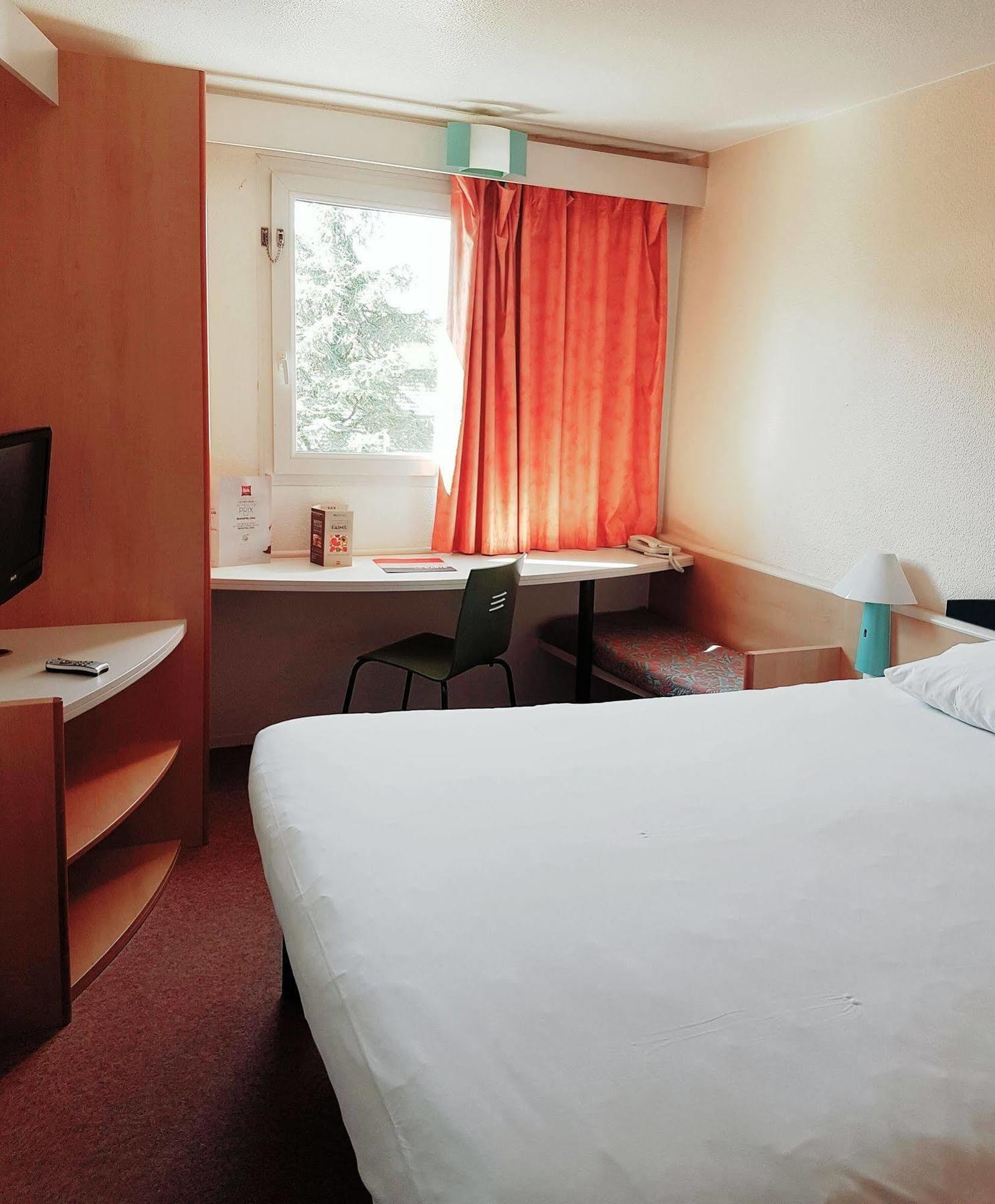 Ibis Archamps Porte De Geneve エクステリア 写真